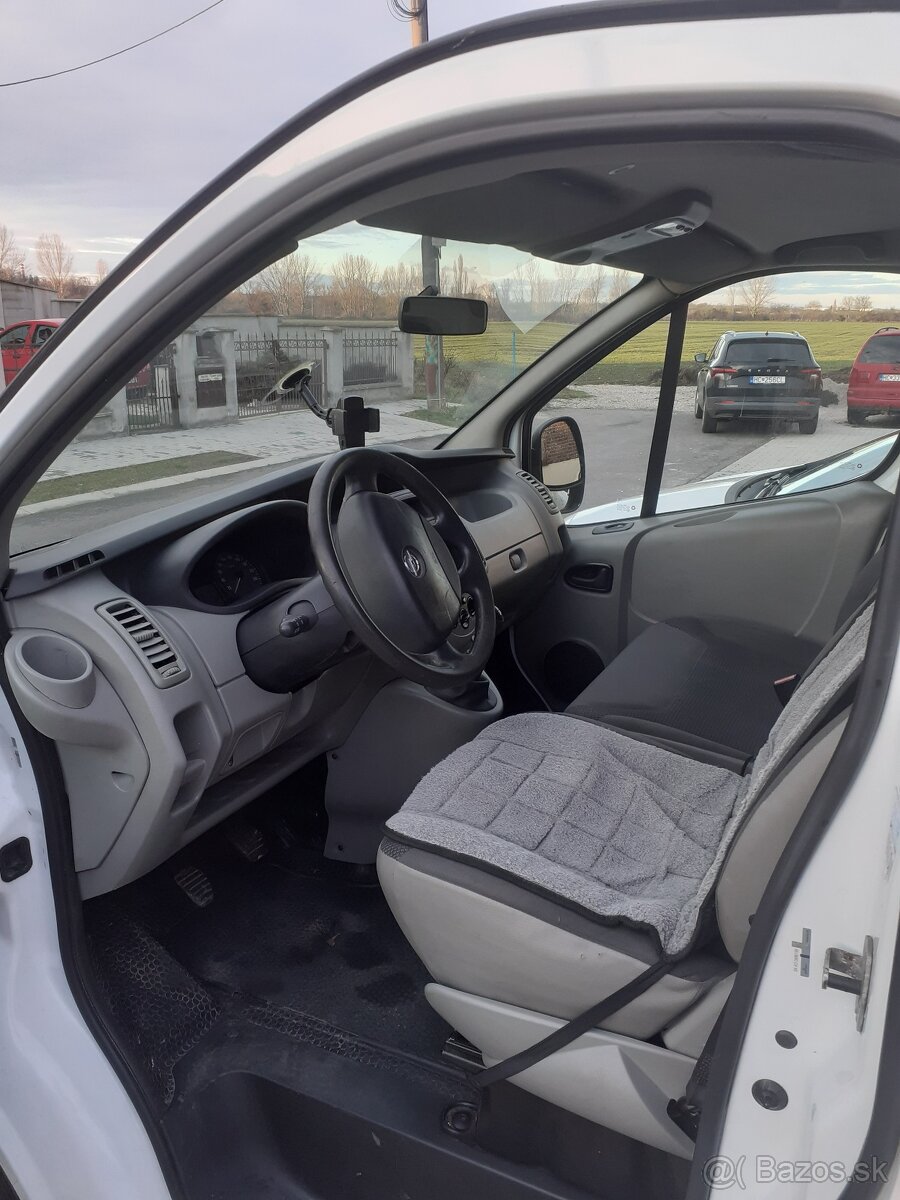 Predám Opel VIVARO - 4