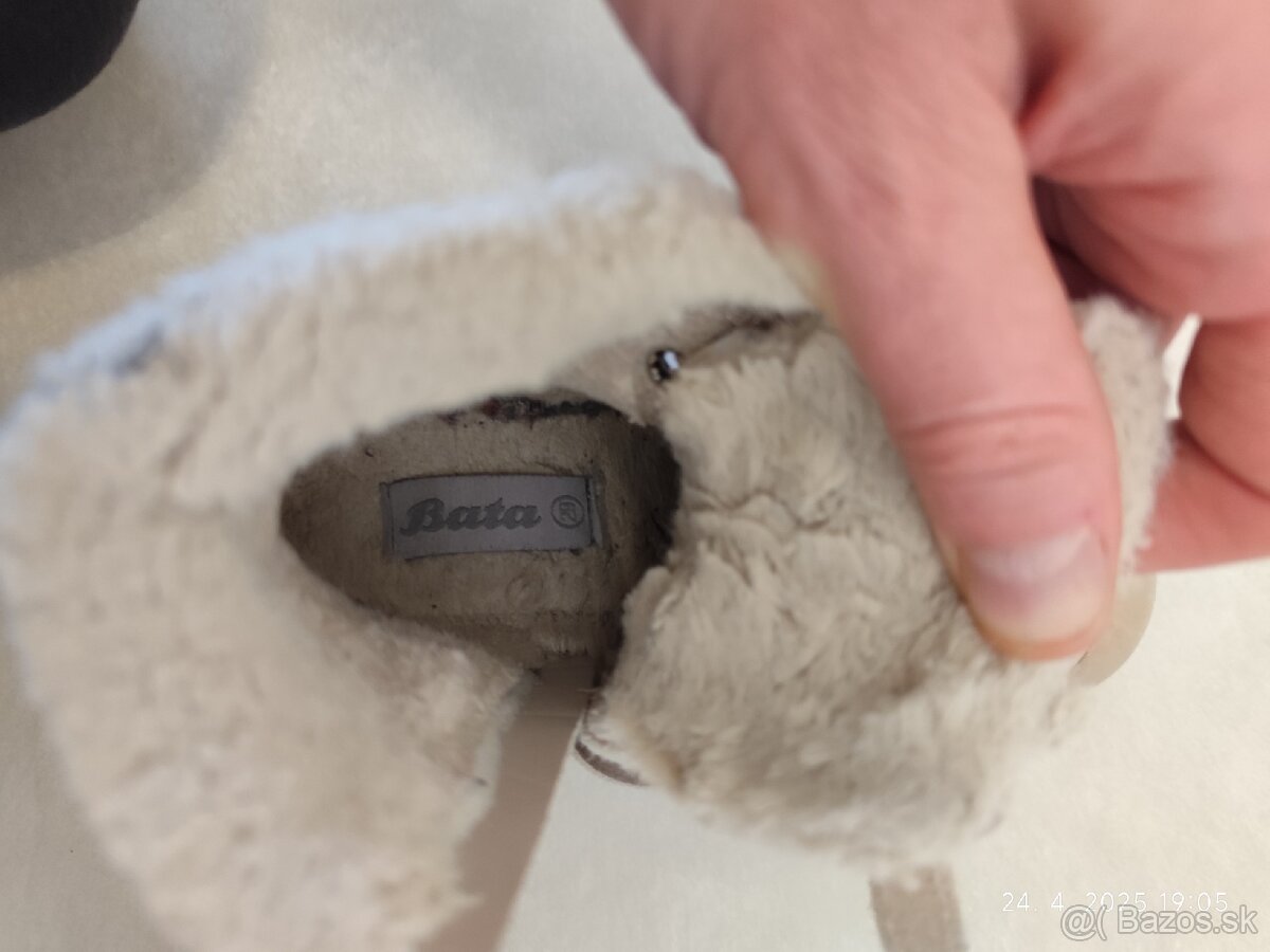 Zimné dievčenské topánky Baťa, veľkosť 29 - 4