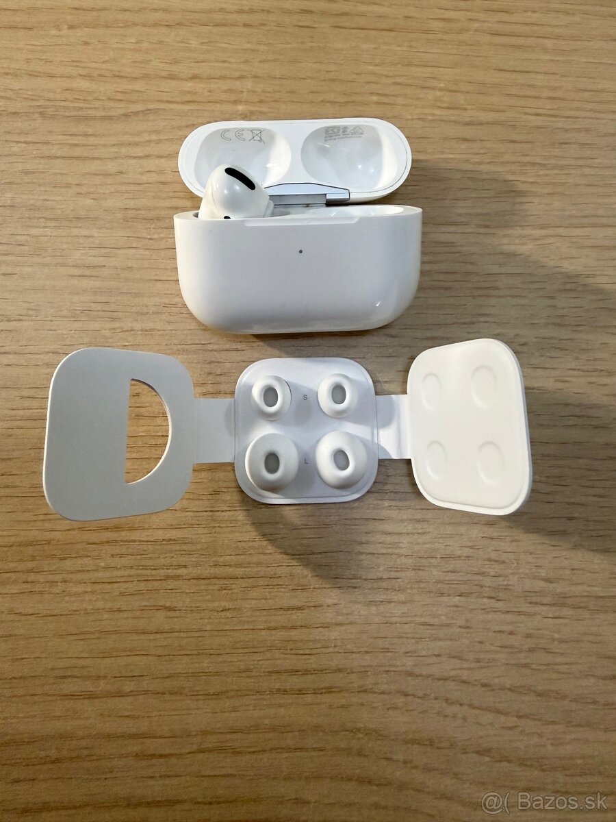 APPLE AirPods Pro ĽAVÉ SLÚCHADLO - 4