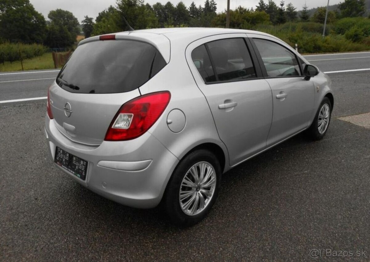 Opel Corsa 1,4 64 kW KLIMA Serviska benzín - 4