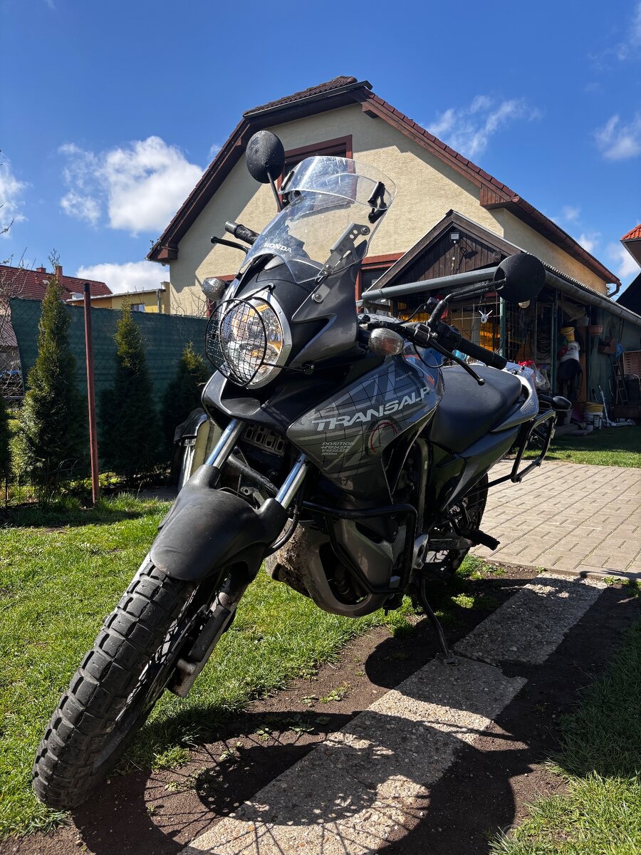 Honda Transalp 700 - 4