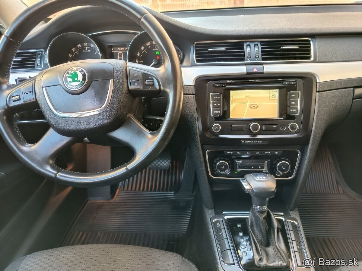 Škoda Superb Combi ELEGANCE 2.0TDi CR DSG - 4
