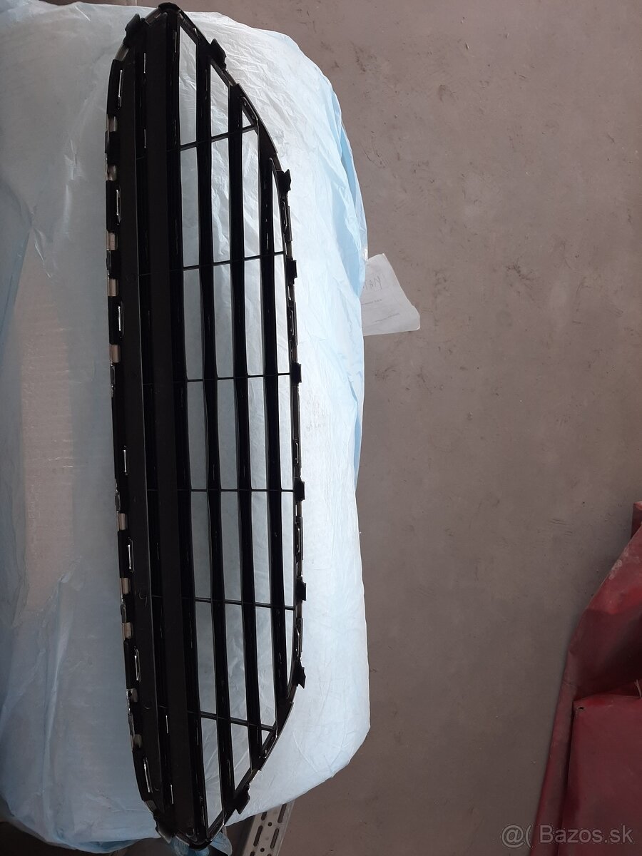 Ford chromová mriežka - 4