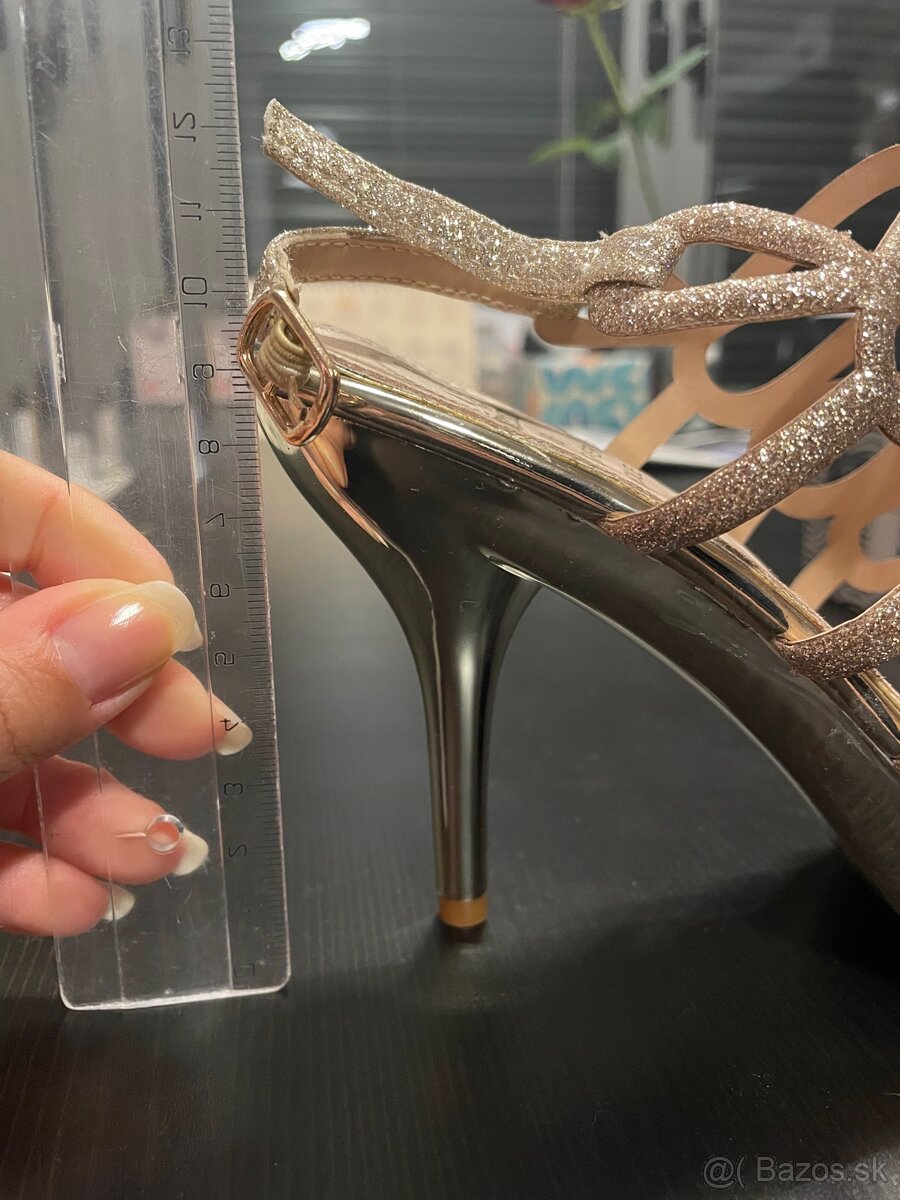 Zlaté sandálky, 36tky - 4