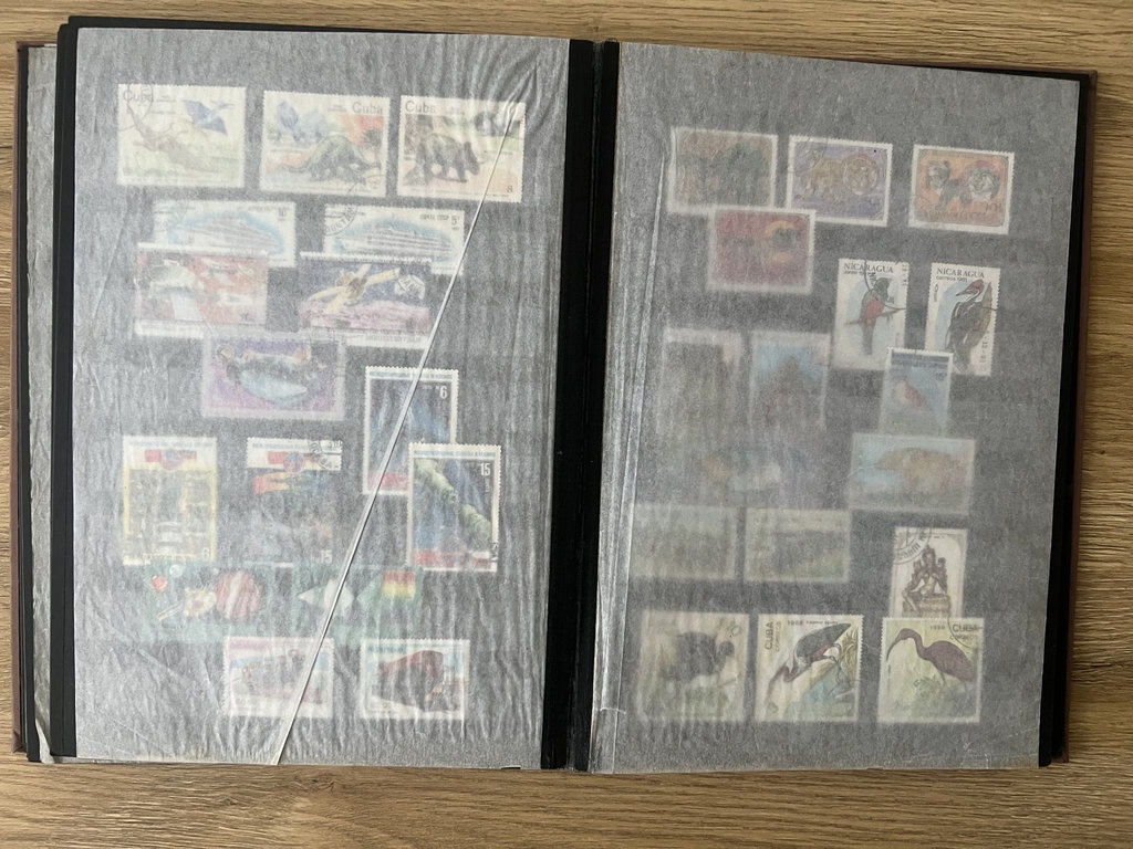 Album Známok - počet: 300+ - 4