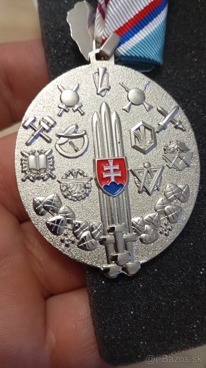 Medaily vojenské - 4