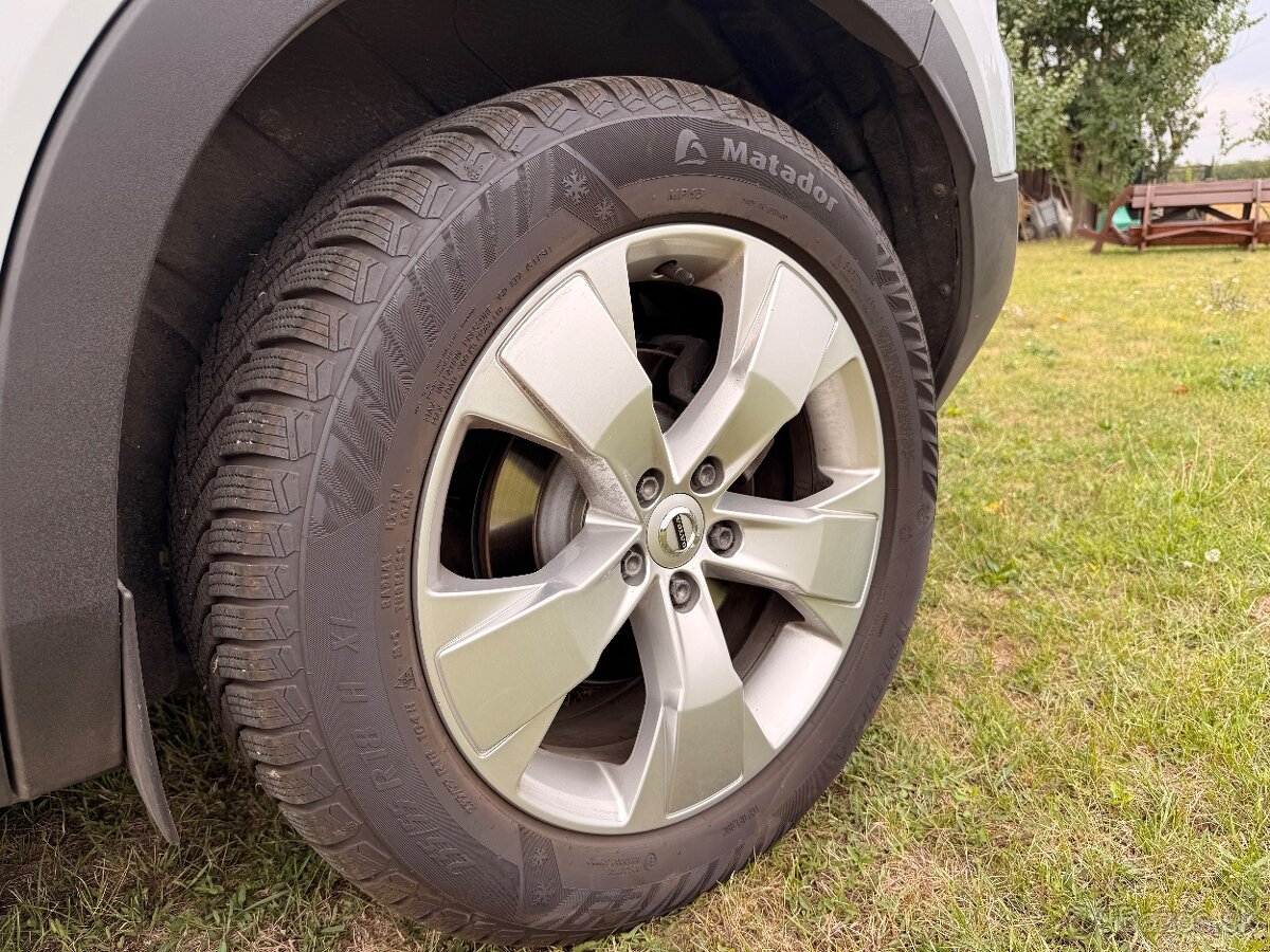 XC40 2.0 Turbo benzin 2WD - 4