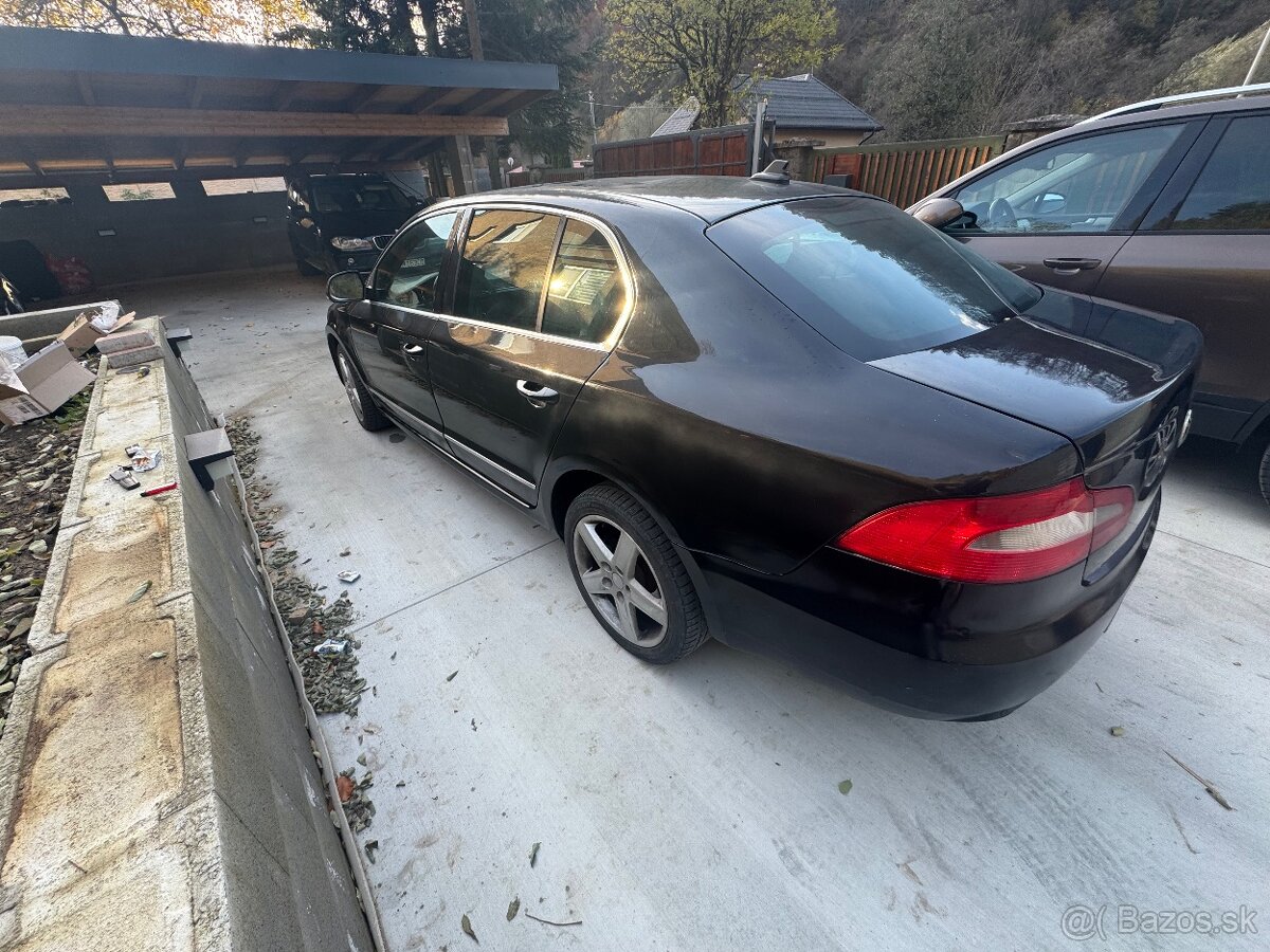 Superb 2.0 TDi 103kw PD - 4