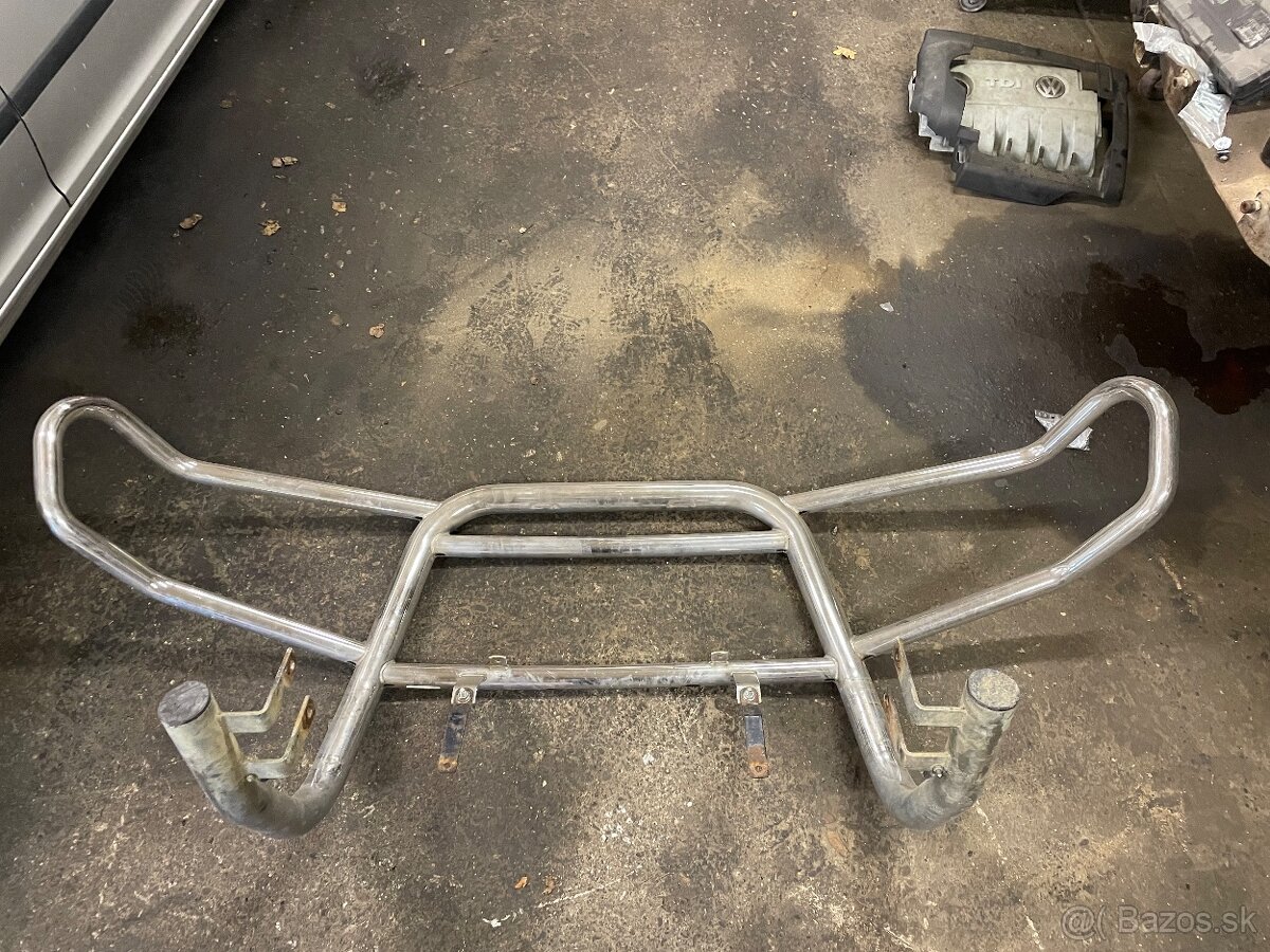 Predám ochranný rám Nissan Patrol y61