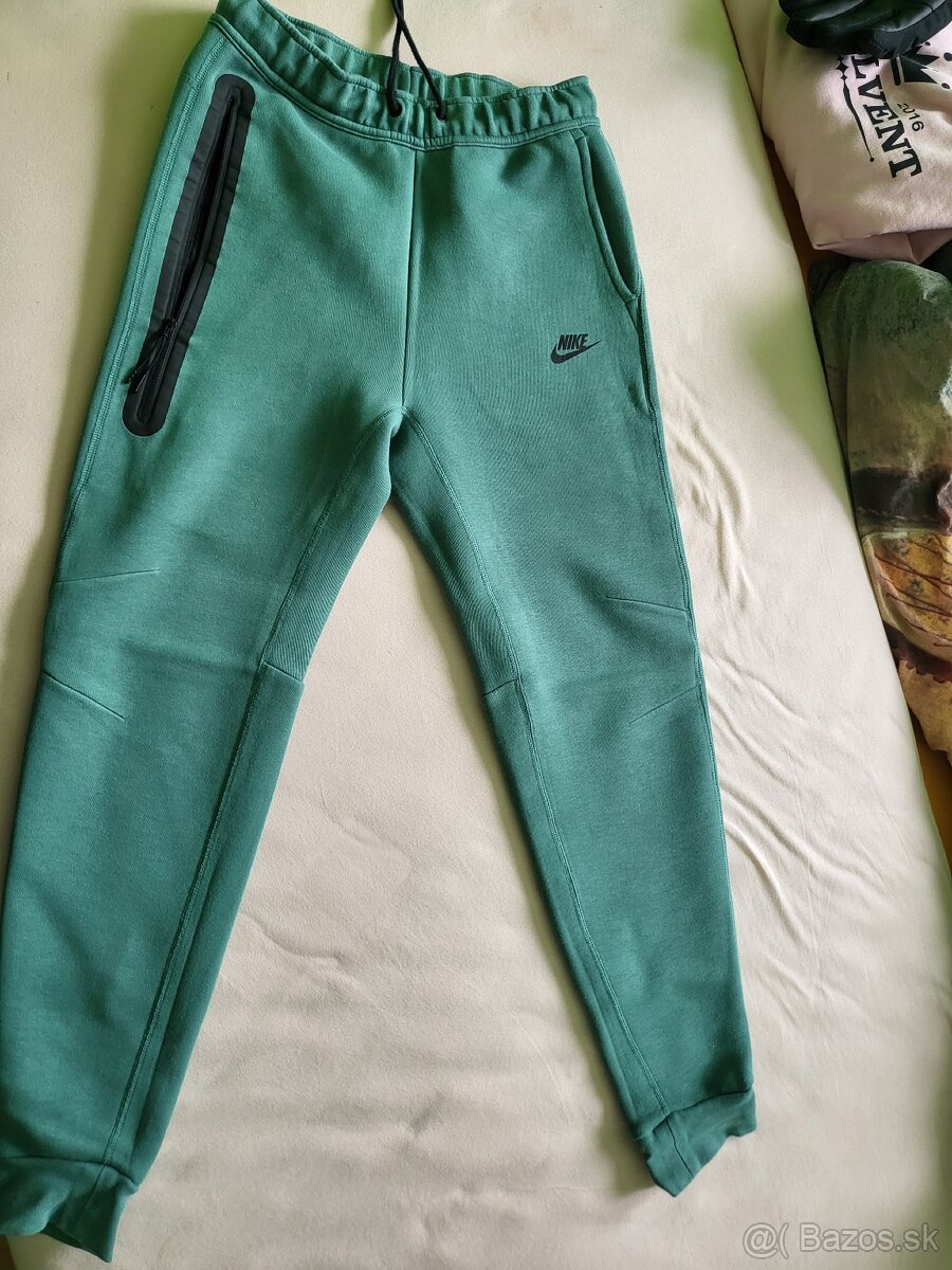 Pánska súprava Nike tech zelena - 4