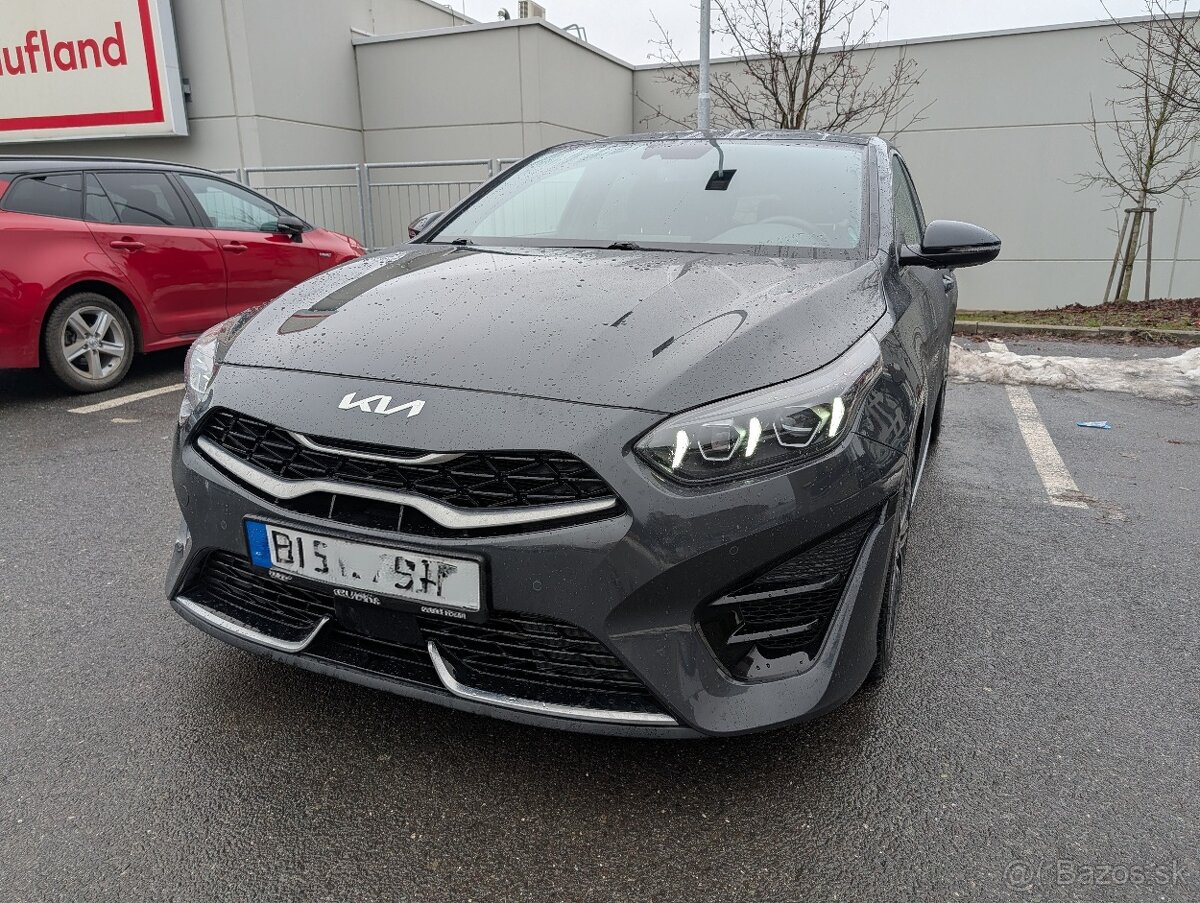 Kia Proceed GT-Line 2023, 1,5 T-GDI 118 kw 7AT - 4
