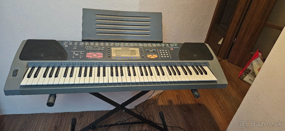 Predám klavír Casio WK-1200 - 4