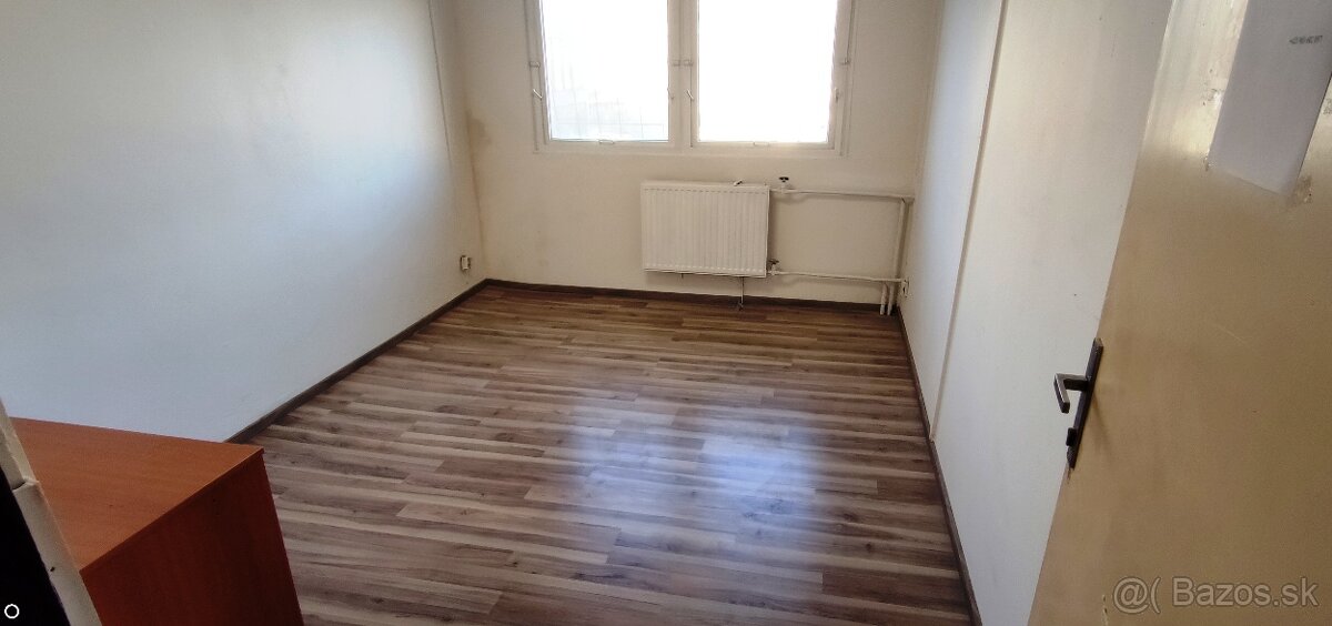 Južná trieda 48 - 4