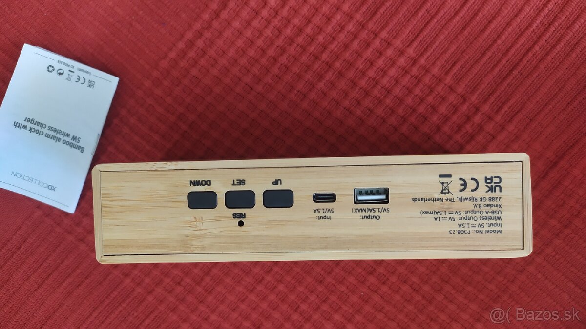 Bambusový budík s nabíjaním 5W - 4