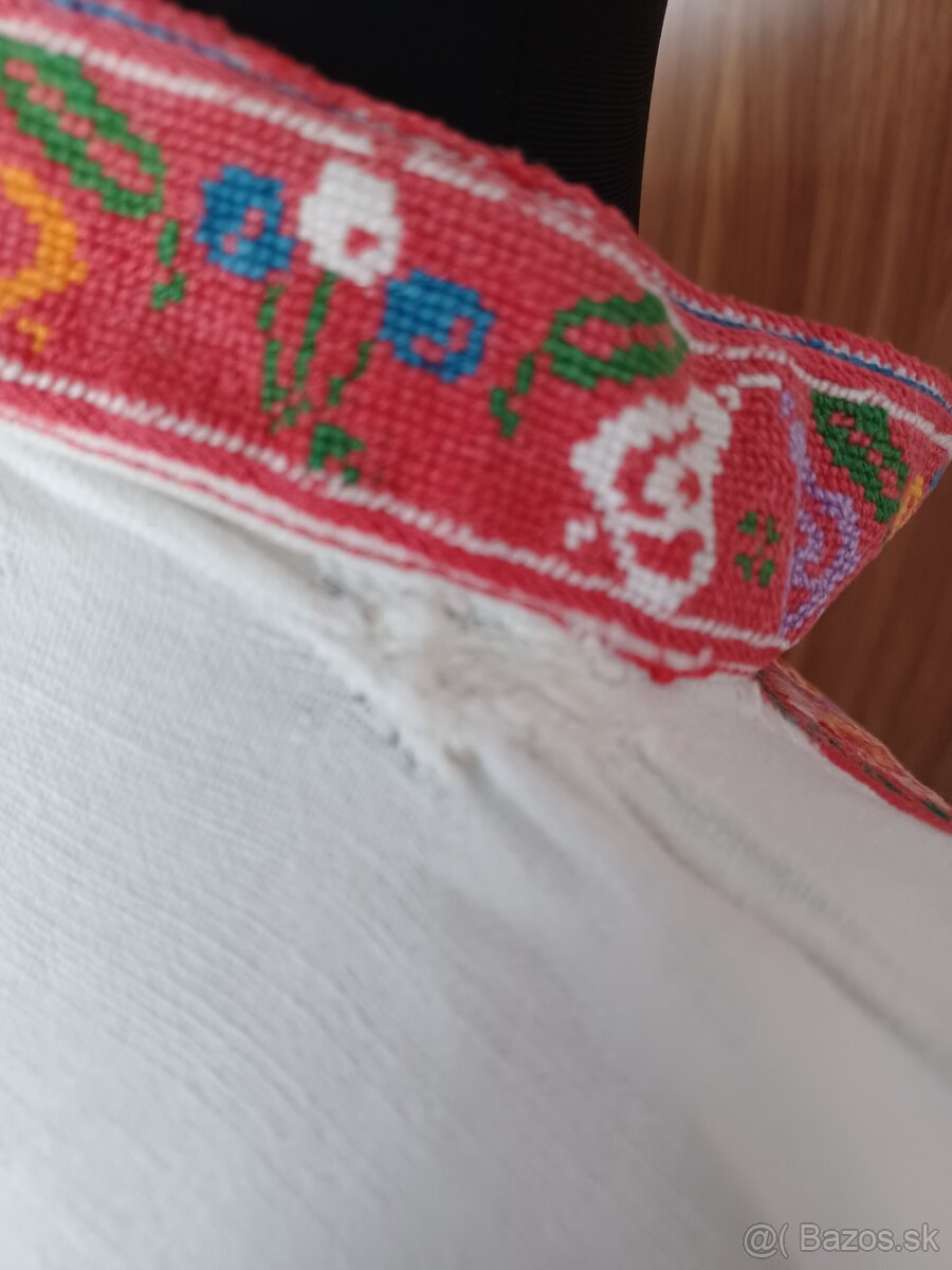 Pohorelá - folklórne košele - 4