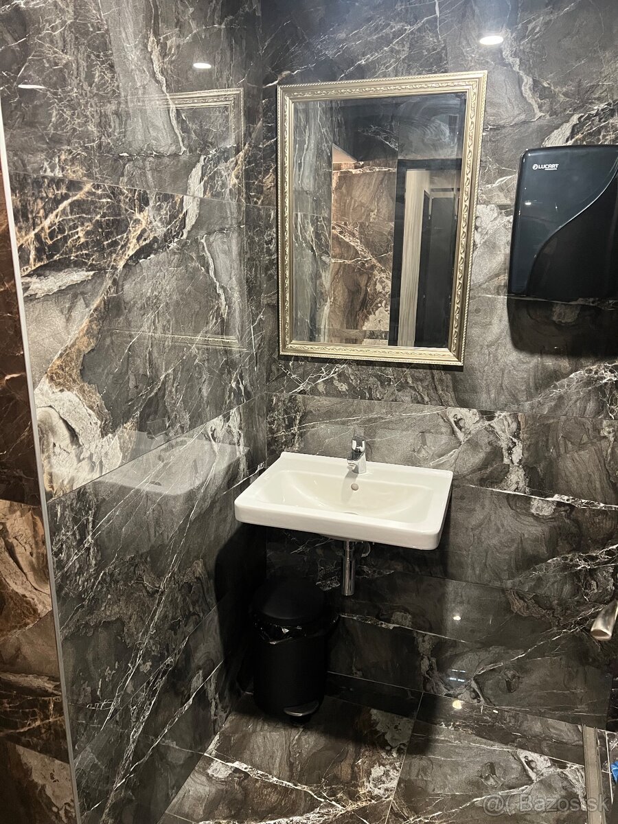 Obchodný priestor v ZH vhodný pre herňu, kaviareň, bar. - 4