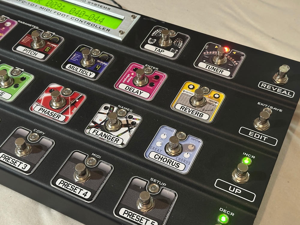 Fractal MFC-101 Midi Foot Controller - 4