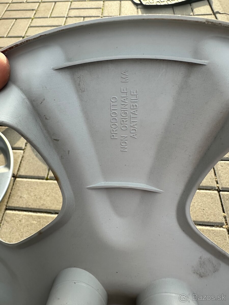 Predám Fiat puklice veľkosť r15 - 4