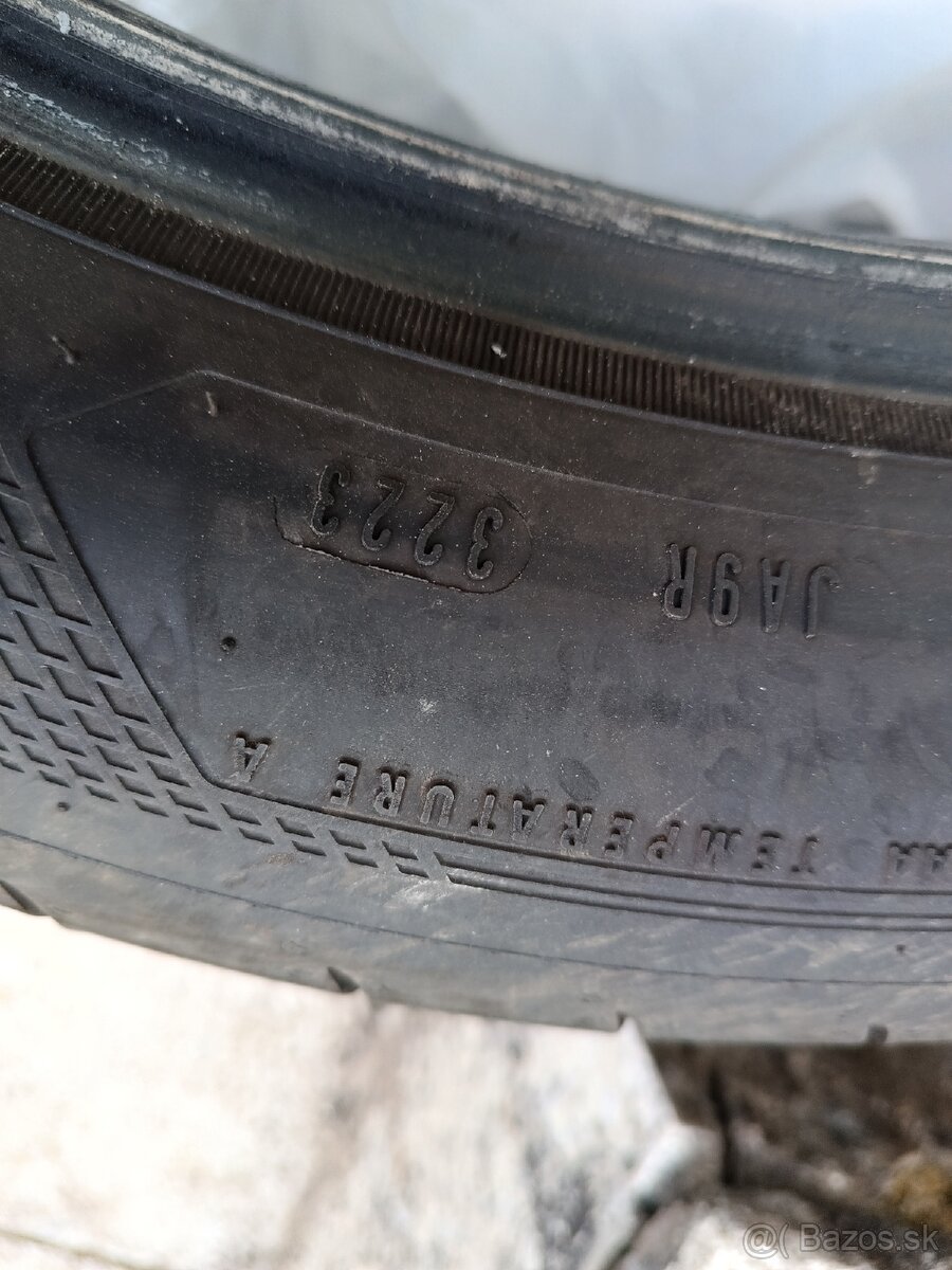 Pneumatiky goodyear 255x45 R20 - 4
