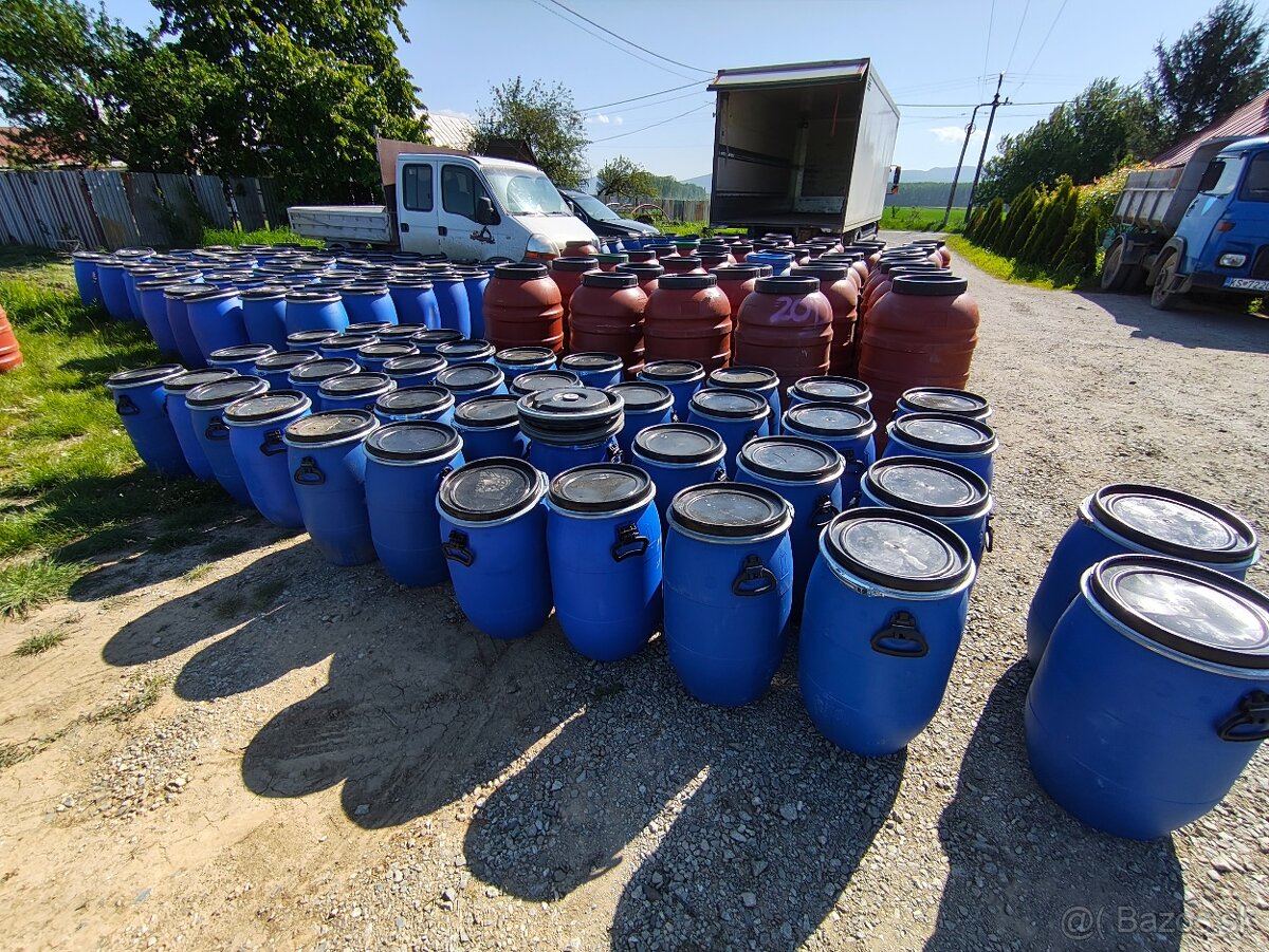 Plastové sudy 30l - 220l - 4