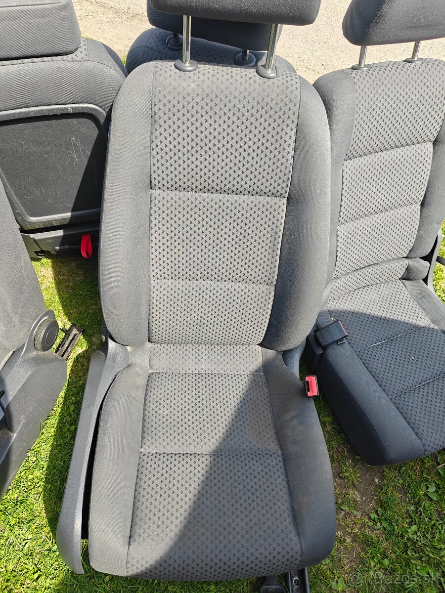 Sedačky VW Touran - 4