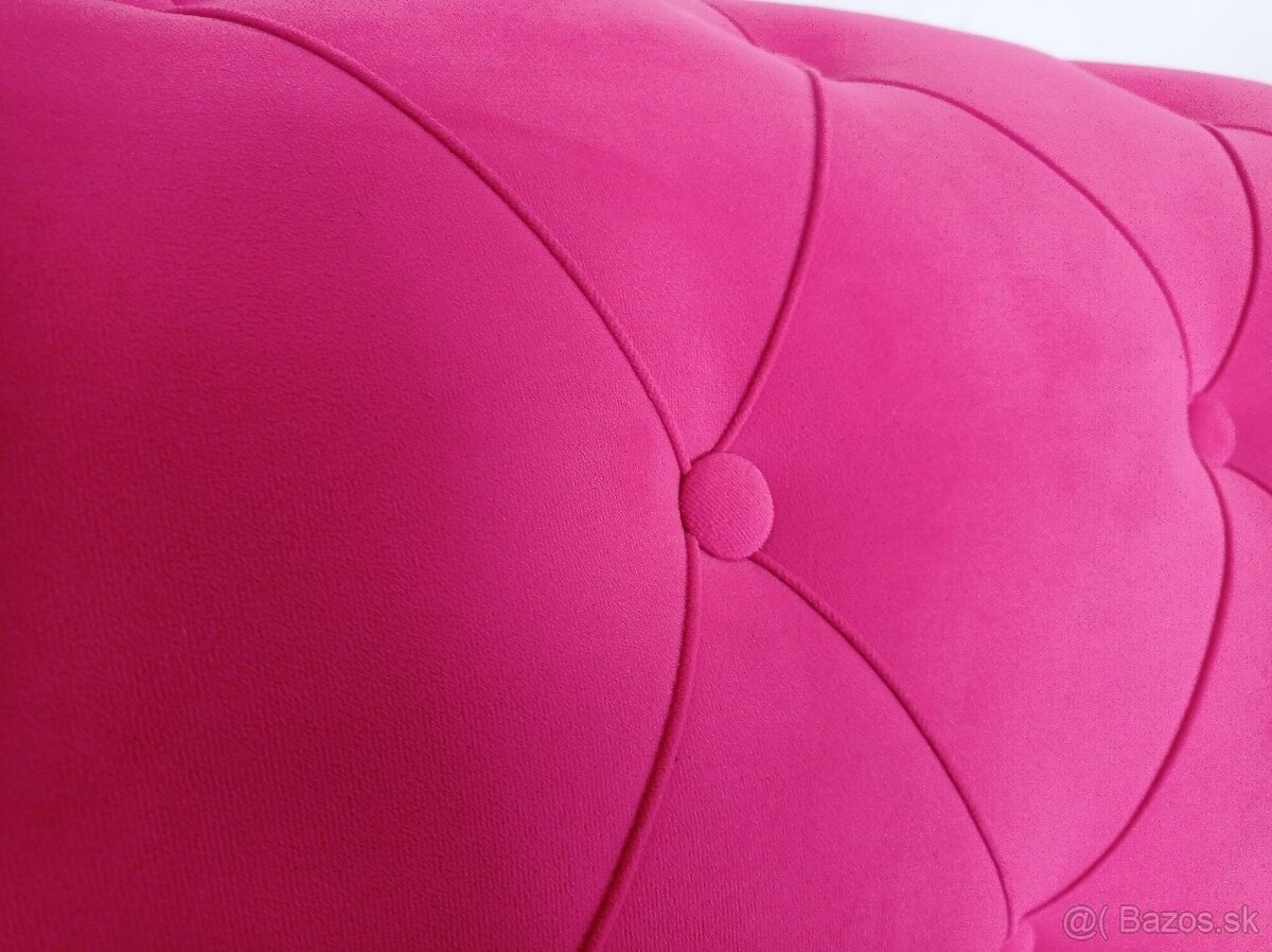 Chesterfield - 4