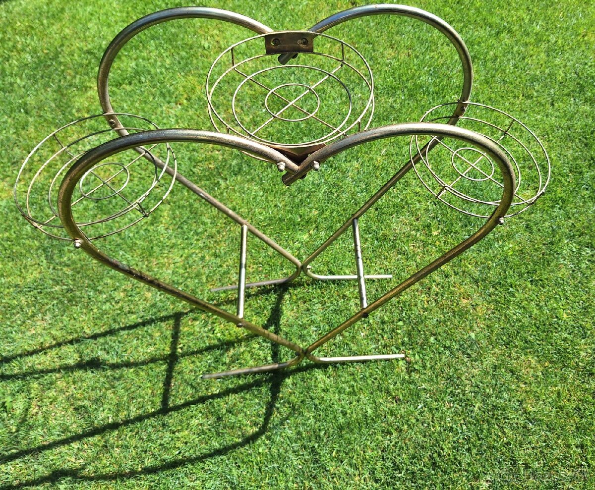 Kovový stojan - 4