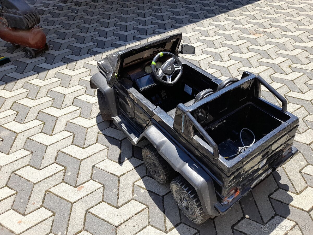 Mercedes g 6x6 - 4