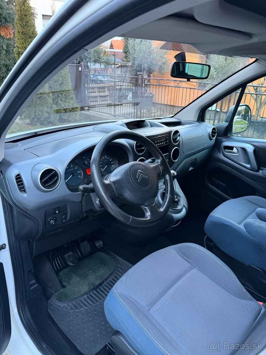 Predám Citroen Berlingo - 4
