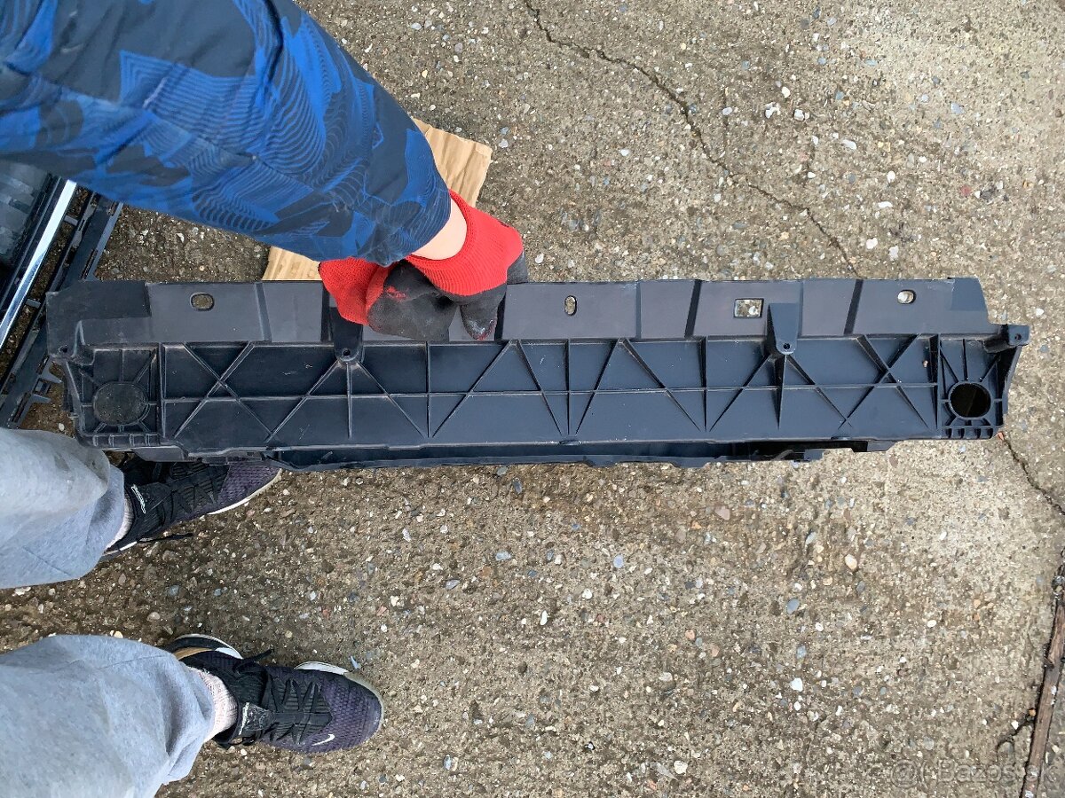 Chladicova stena Skoda KODIAQ celo chladicovka - 4