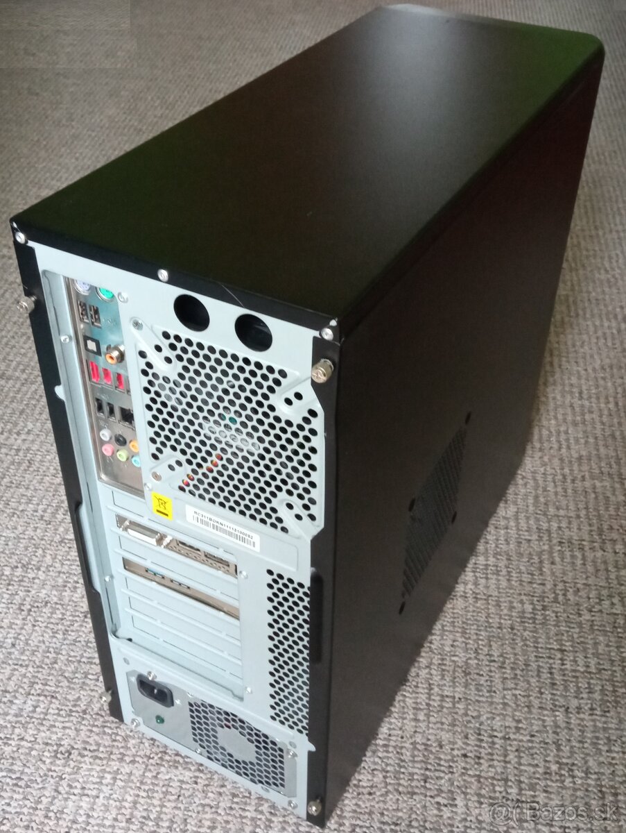 PC Xeon E5450 3GHz, 8GB RAM, QUADRO 2000, 240GB SSD + 500GB - 4
