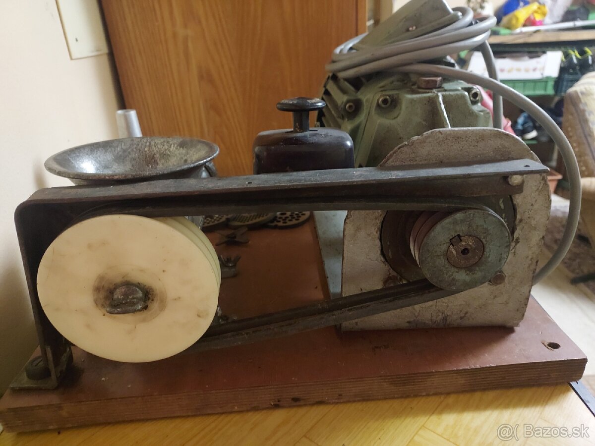 mlynček na mäso - 4