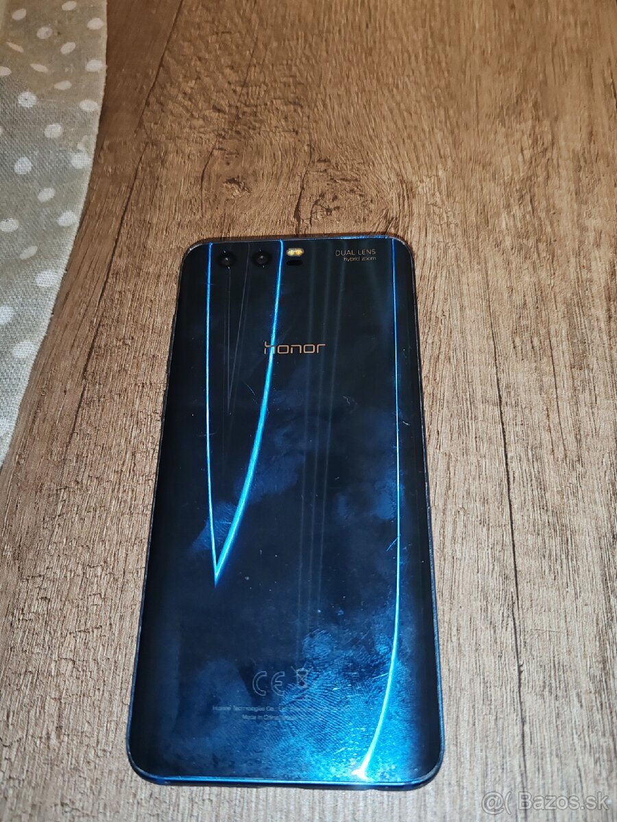 Predám honor 9 - 4