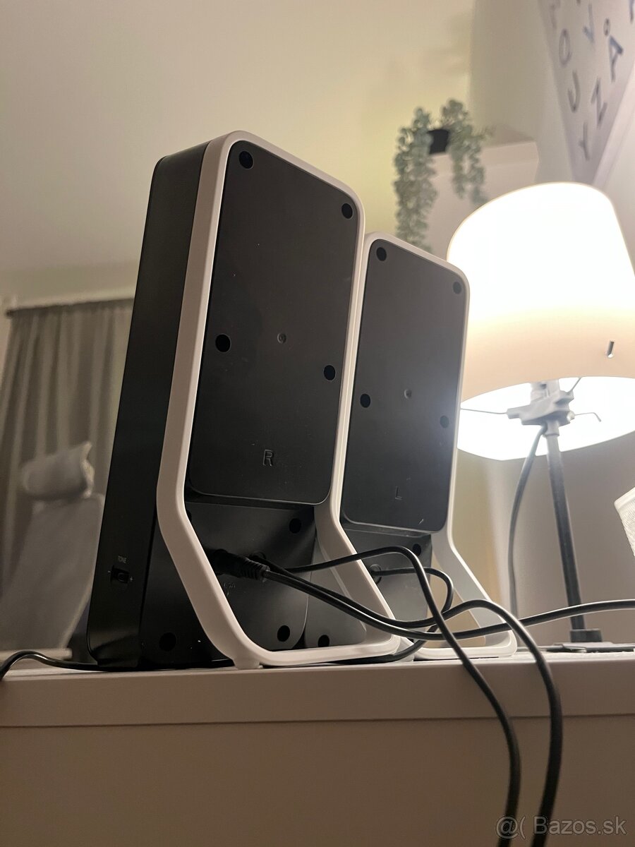 Logitech reproduktory - 4