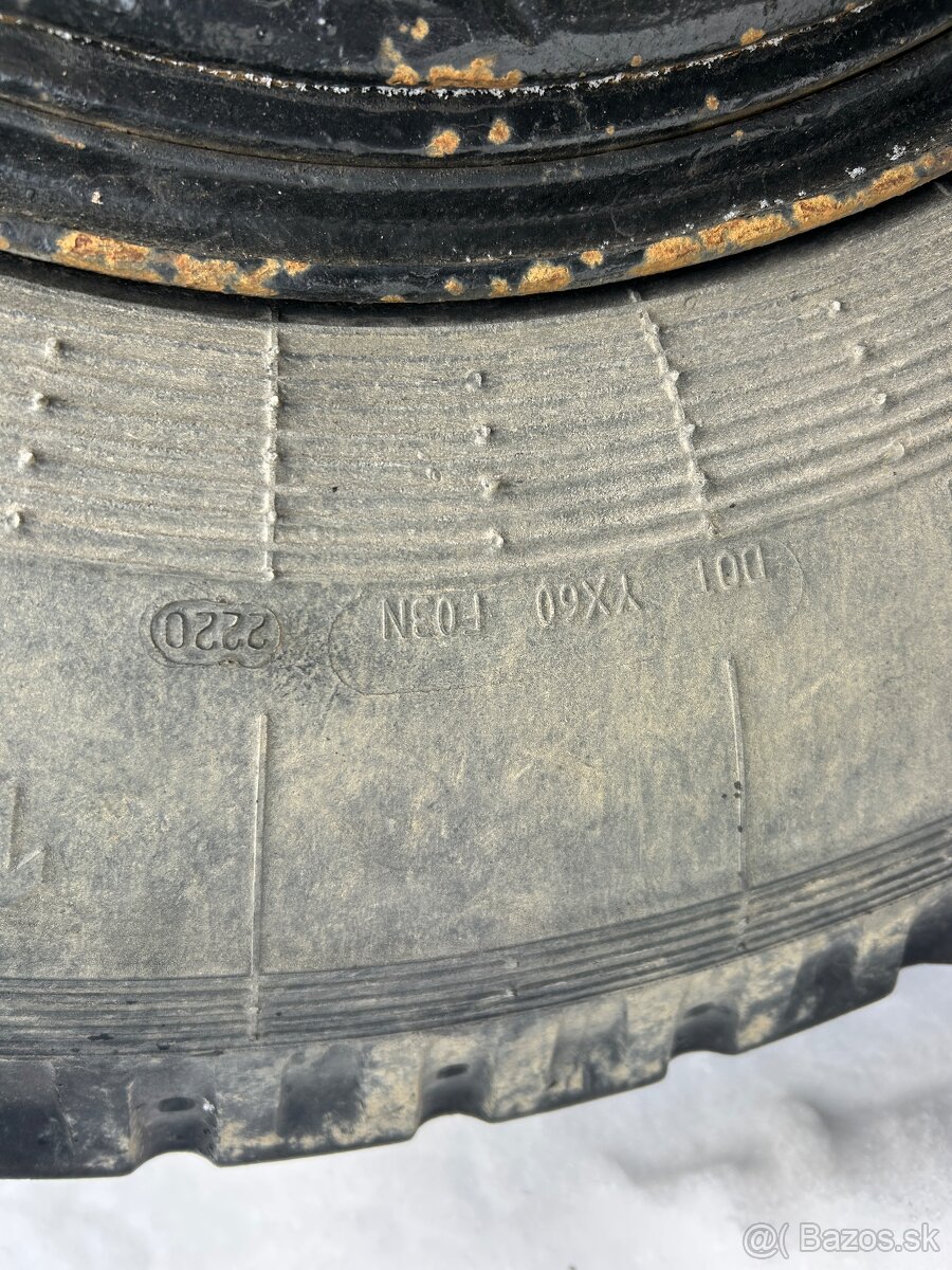 Pneu KAMA 11.00r20 - 4