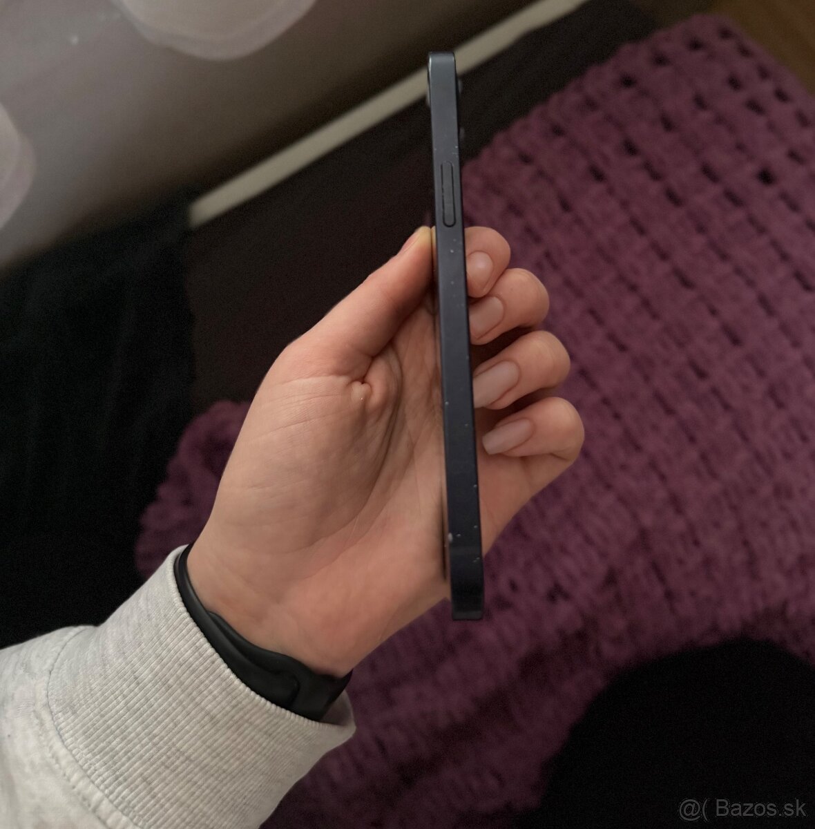 Predám iPhone 12 – 64 GB - 4