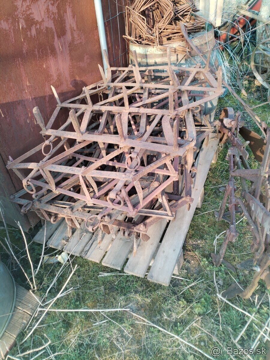 Stĺpiky na oplotenie , konské brány - 4