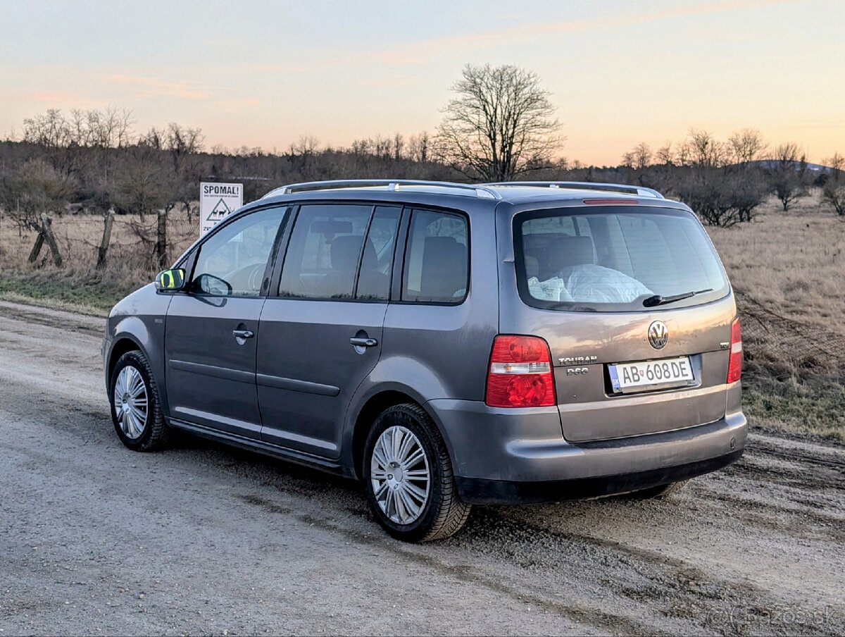 VW Touran 1.9 TDi DSG automat - 4