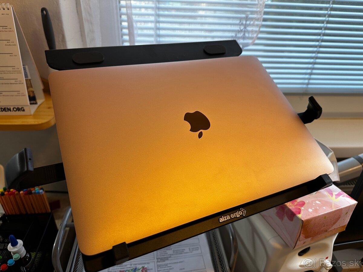 Predám MacBook Air, 2018, 128GB, Gold - 4