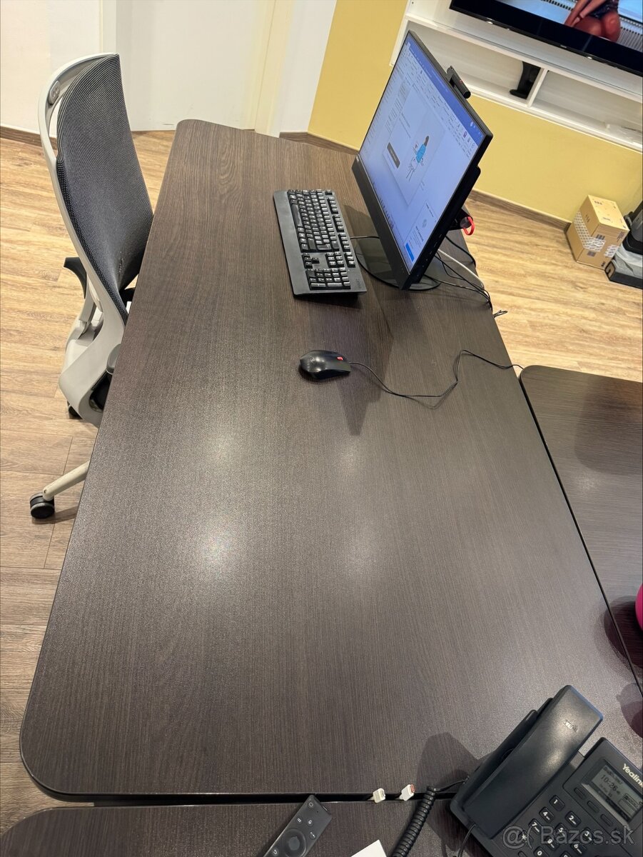 Kancelársky nábytok - 4