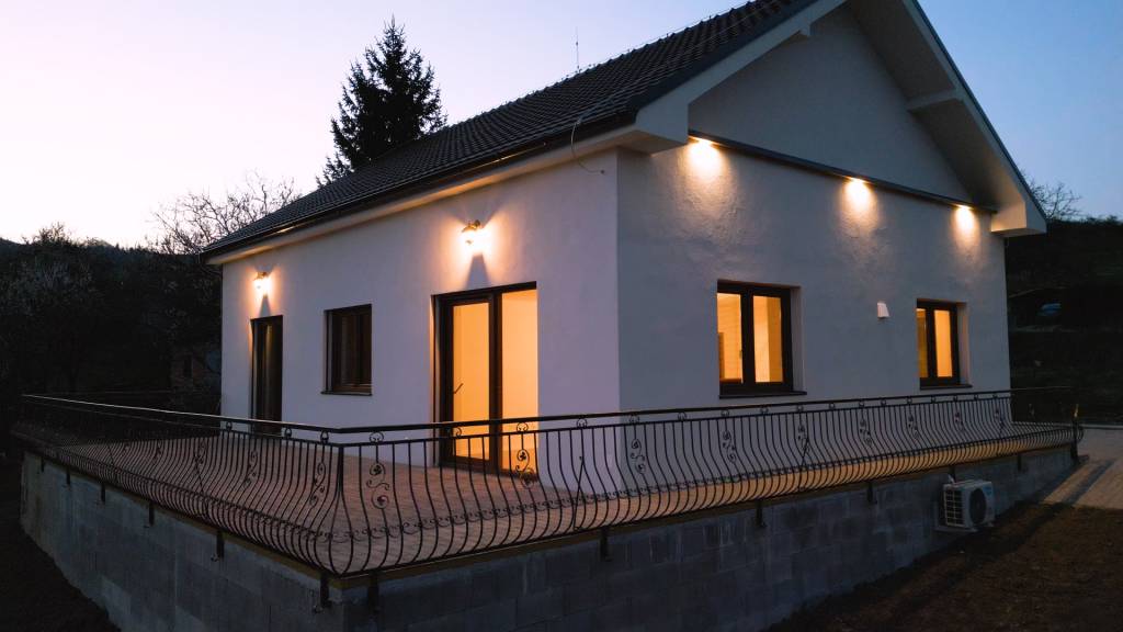 Predaj novostavba rodinného domu Nová Baňa - 4