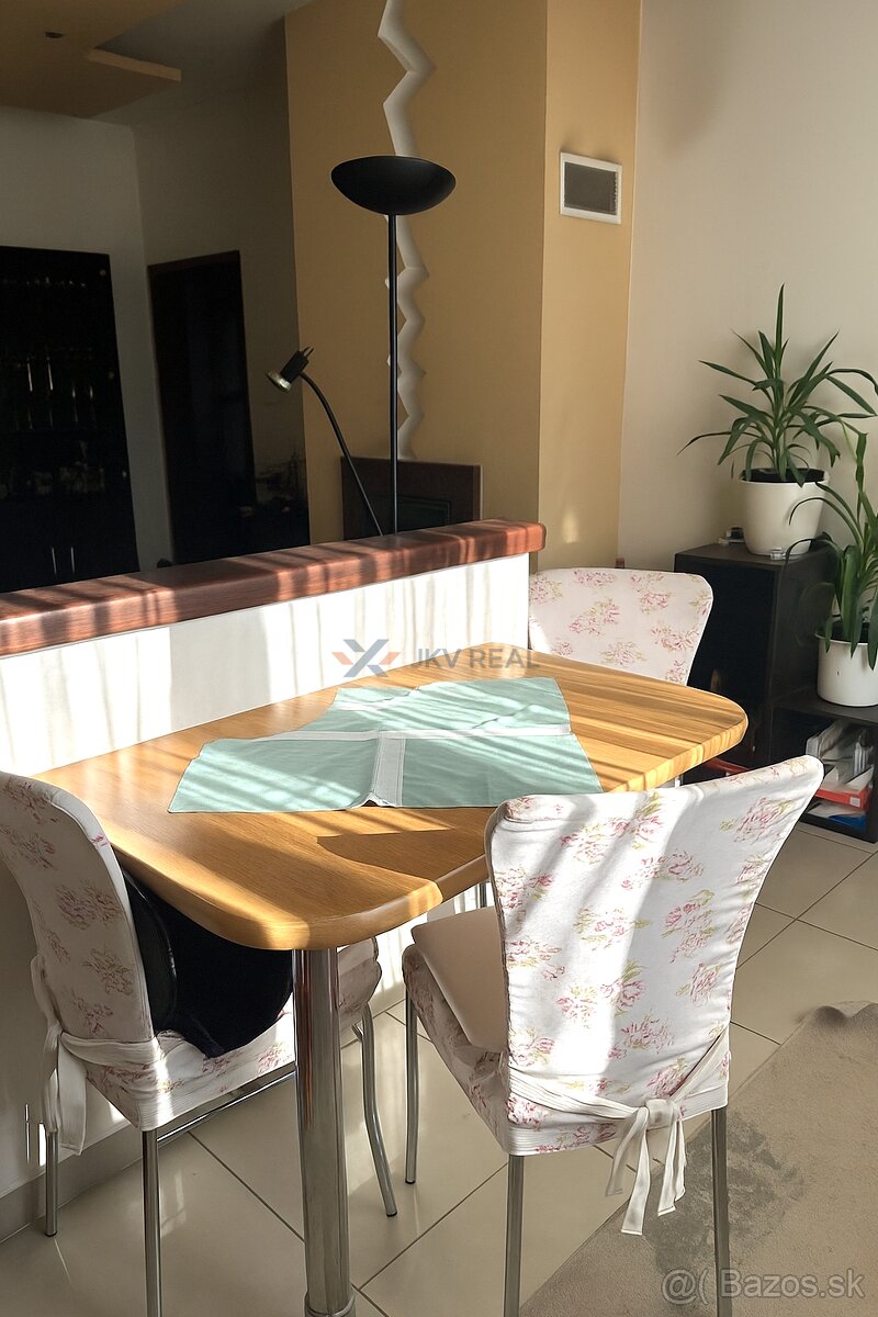 Na predaj poschodový rodinný dom s krásnou záhradkou - 4