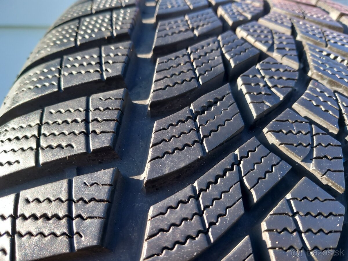 215/55 r17 zimne pneumatiky goodyear - 4