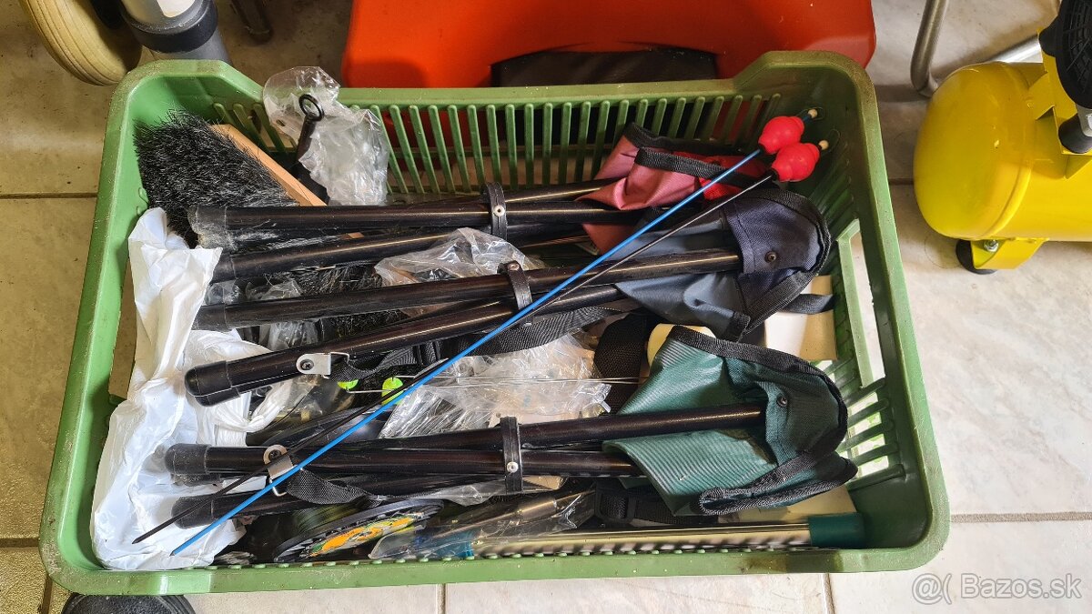 Rybárske potreby a udice. - 4