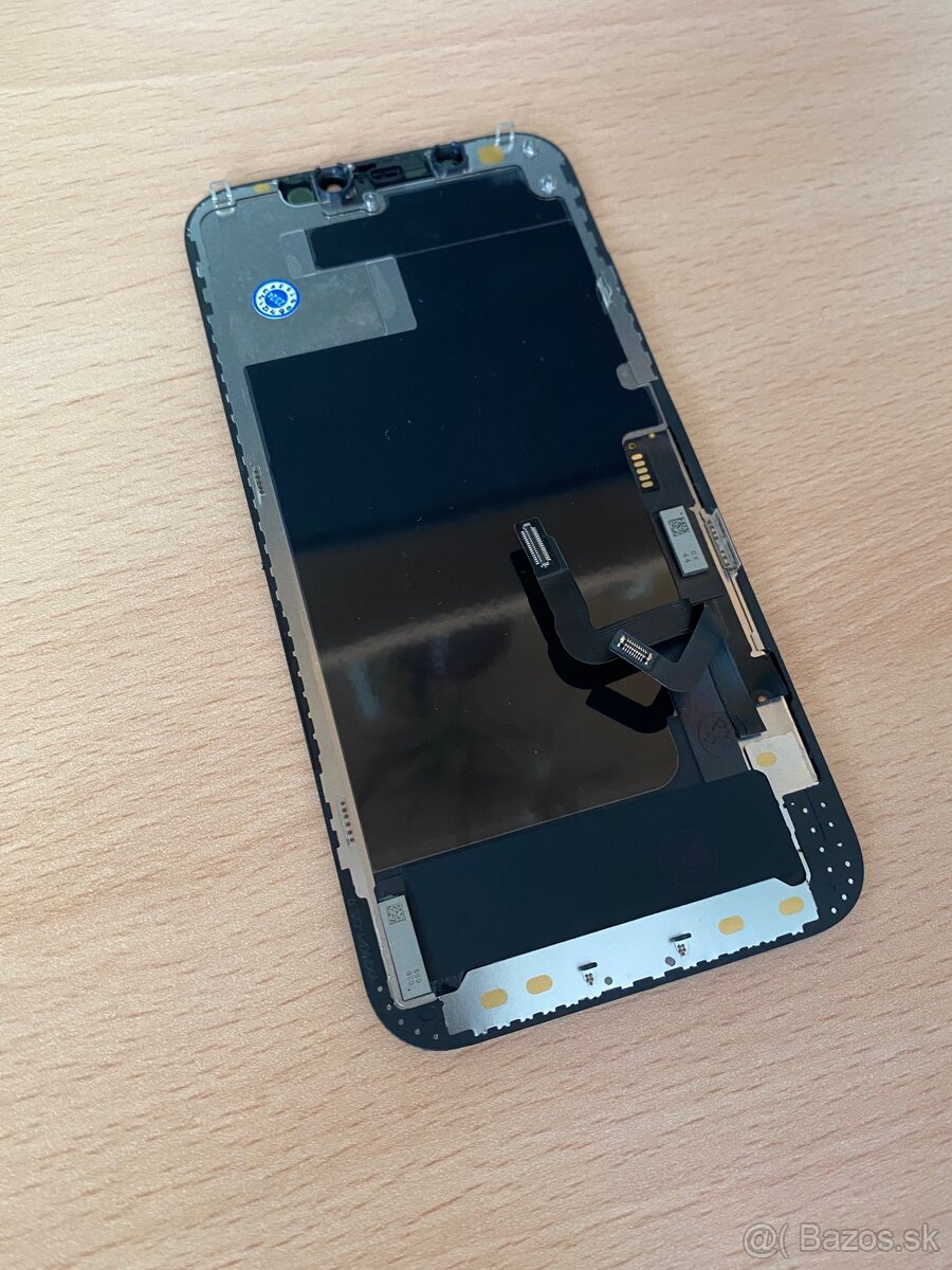 Displej na iPhone 12 / 12 pro - 4