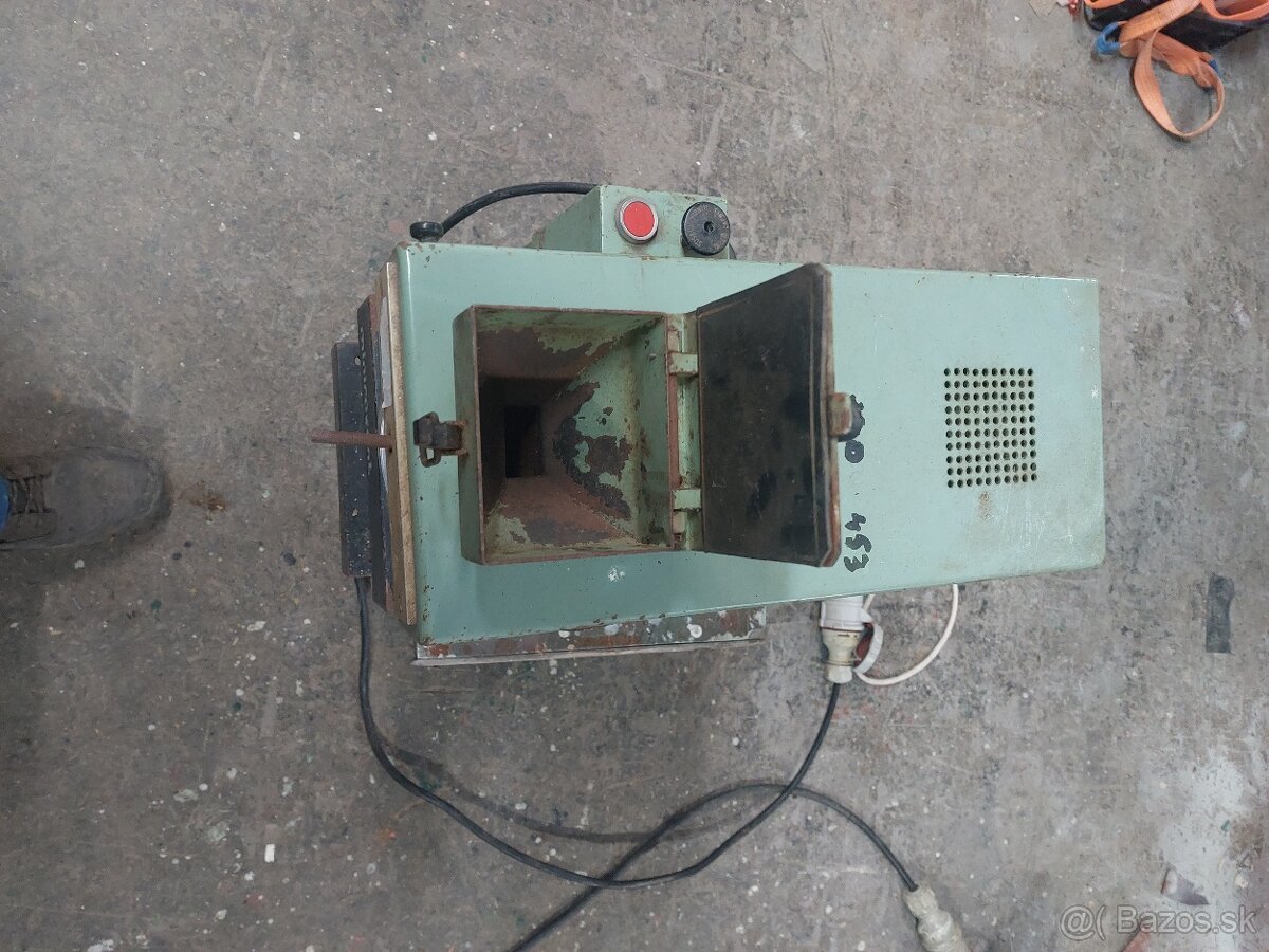 Laboratorny mlyn - 4