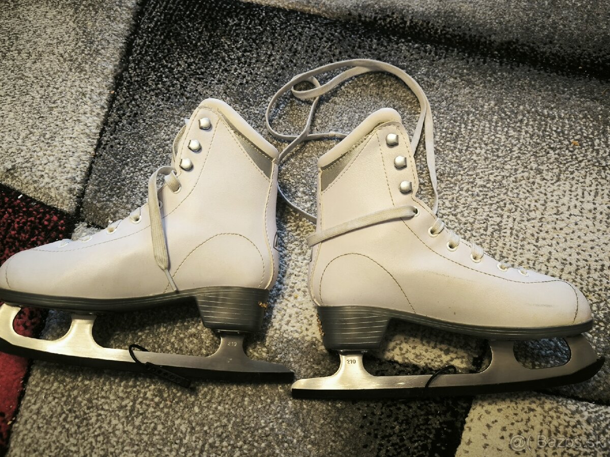 Predám detské krasokorčuliarske korčule veľ 34. - 4