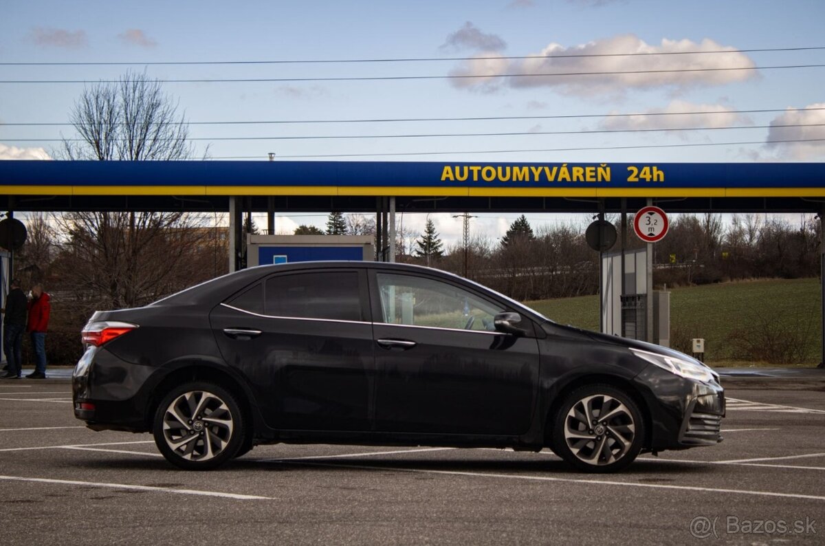 Toyota Corolla sedan 1.6 Ececutive - 4