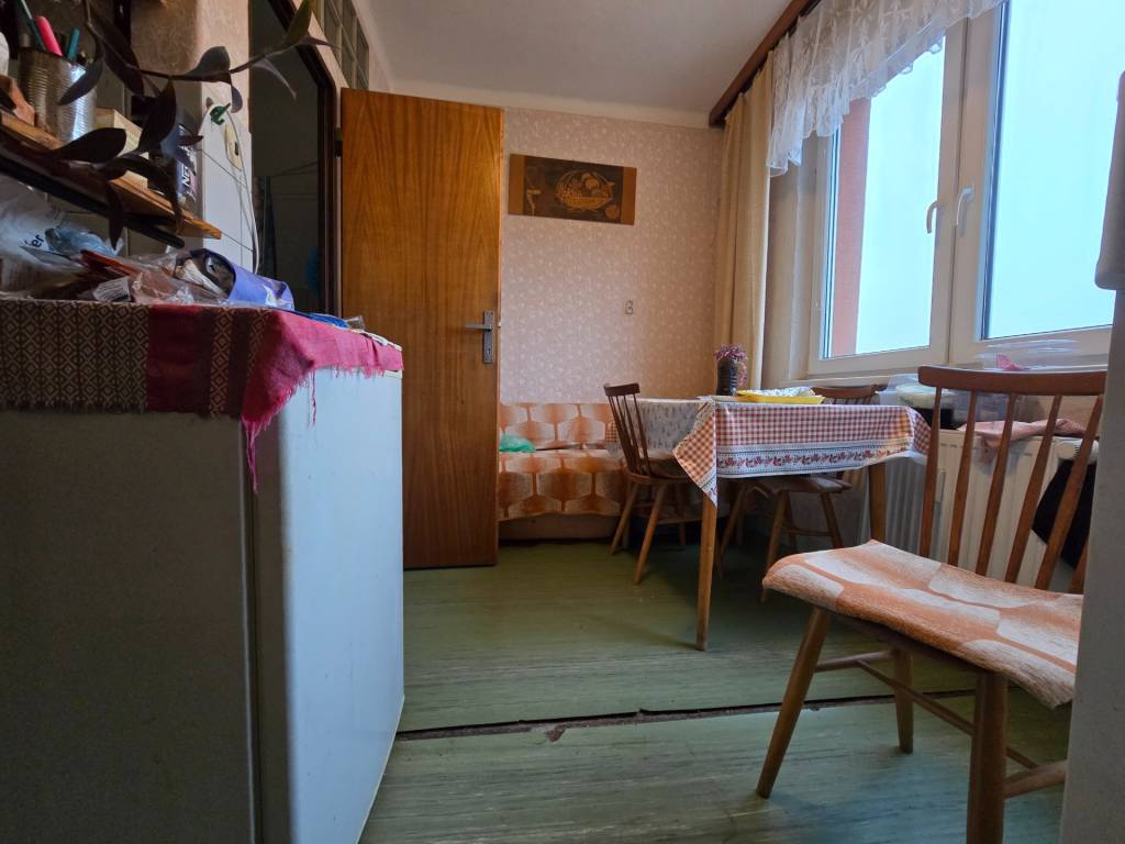 Centrum - 4 izbový byt s balkónom, 90 m2 - 4