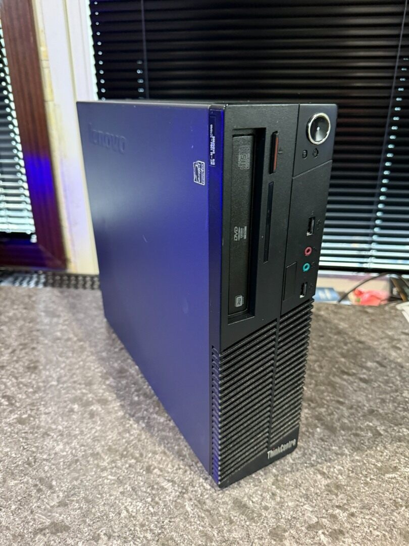 Kancelársky počítač Lenovo i3 / 8GB RAM / SSD+HDD / W11 - 4